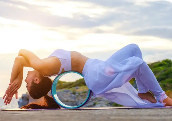 যোগ চাকা